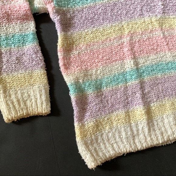 v i n t a g e :: Dreamy Pastel Striped Slouchy Knit Sweater - Picture 9 of 15